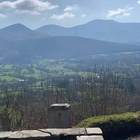 Springhouse Kilshane With Amazing Views *