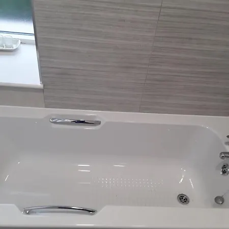 Springhouse Kilshane With Amazing Views Prázdninový dům