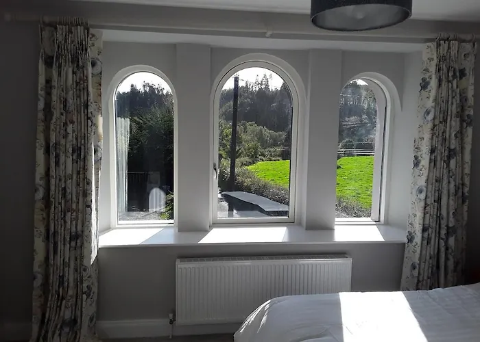 Springhouse Kilshane With Amazing Views 度假居 蒂珀雷里